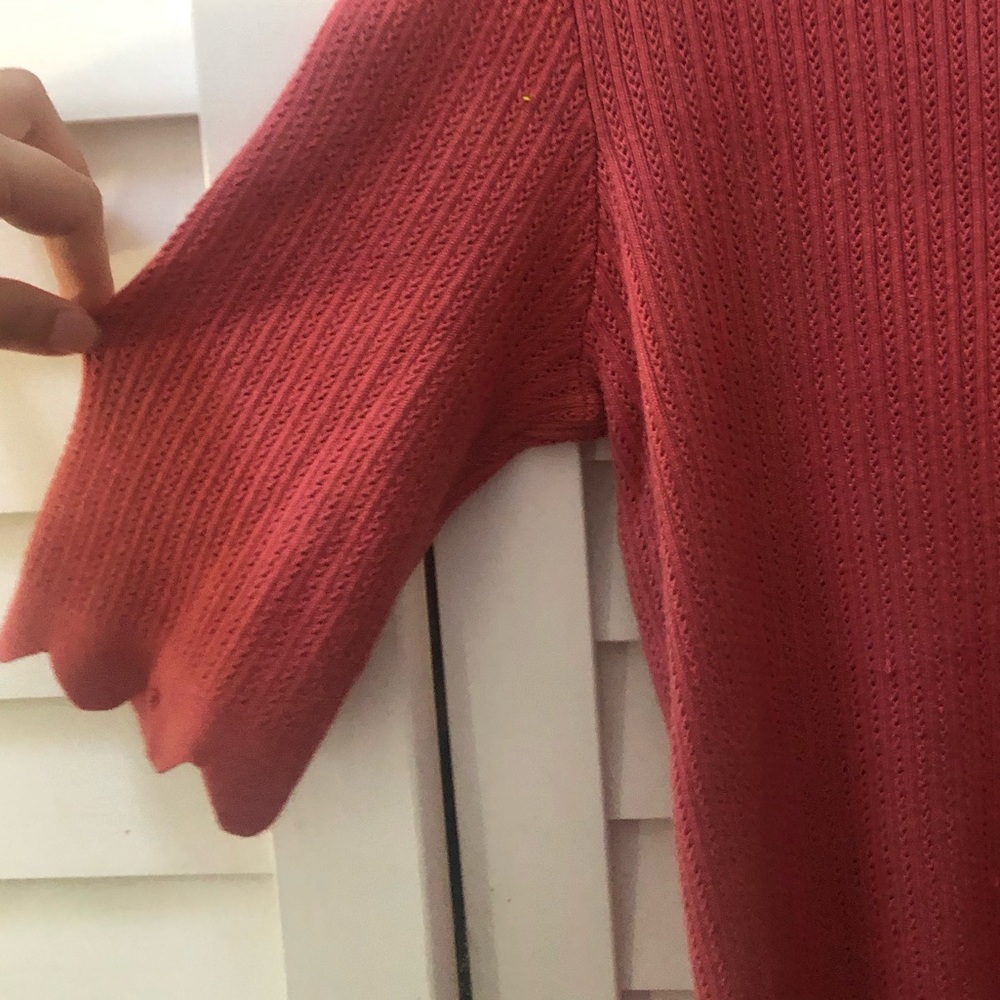 Calligraphie•L•Red Sweater - Picture 2 of 6